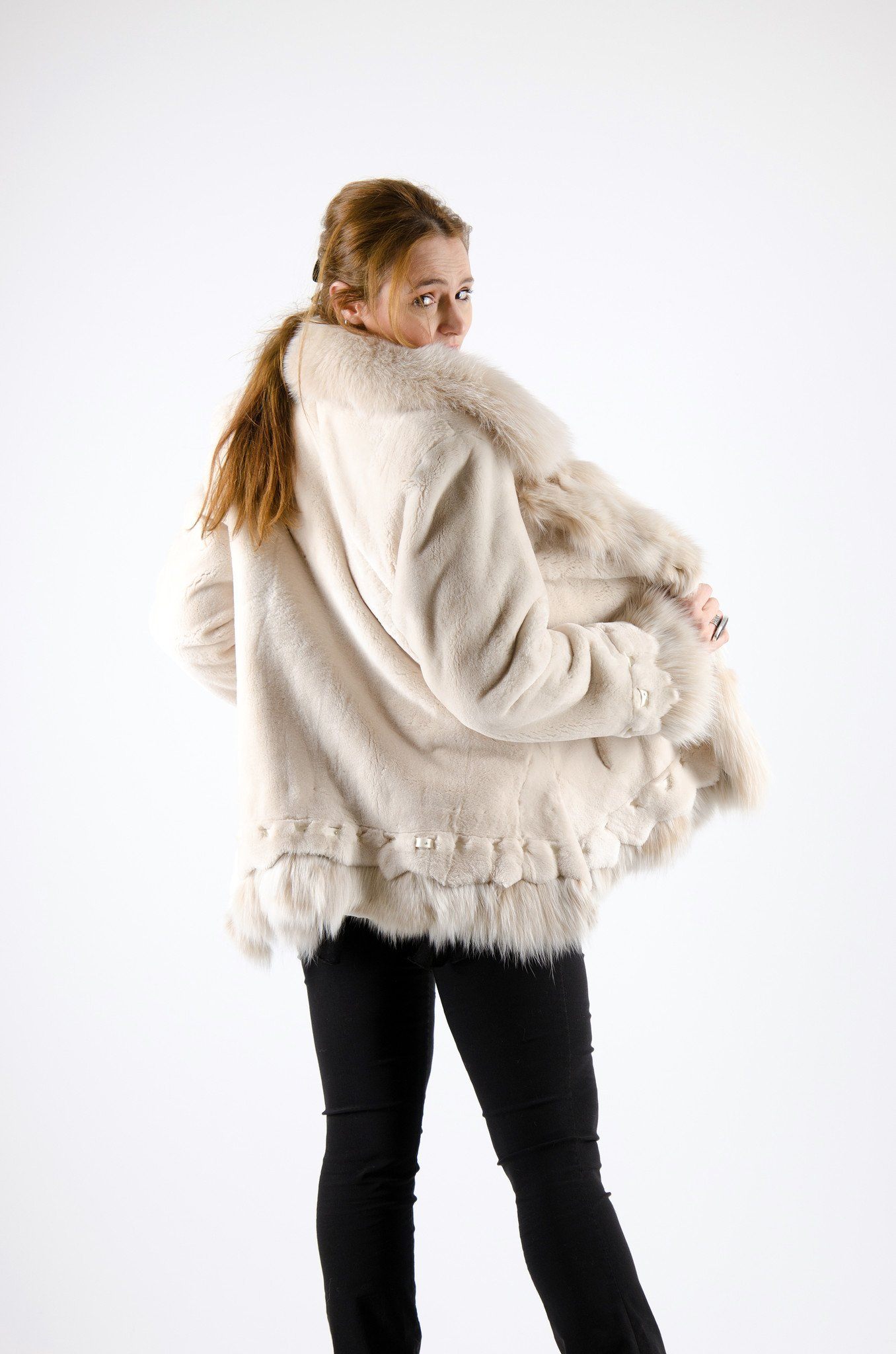 17 | Cream Canadian Beaver Fur Jacket Jackets Starlight Furs 