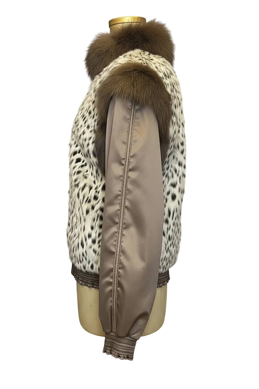 A leopard-print faux fur vest with a brown fur collar, displayed on a beige mannequin torso against a transparent checkerboard background.