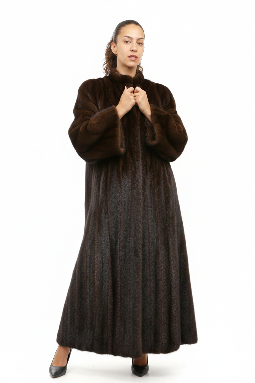Model in Mink Coat – Collar Pose