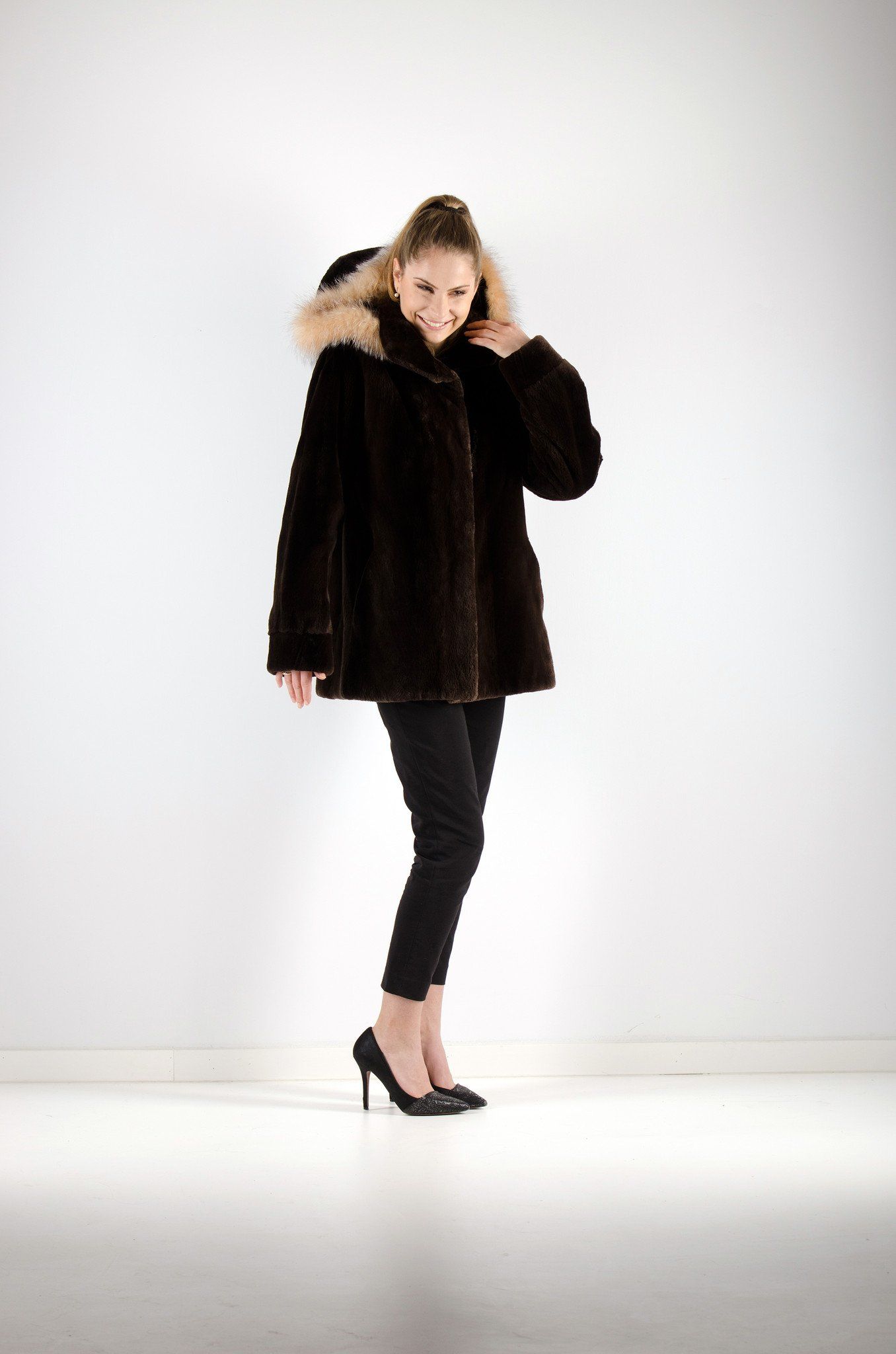 42 | Hooded Sheared Beaver Fur Jacket Jackets Starlight Furs XL 