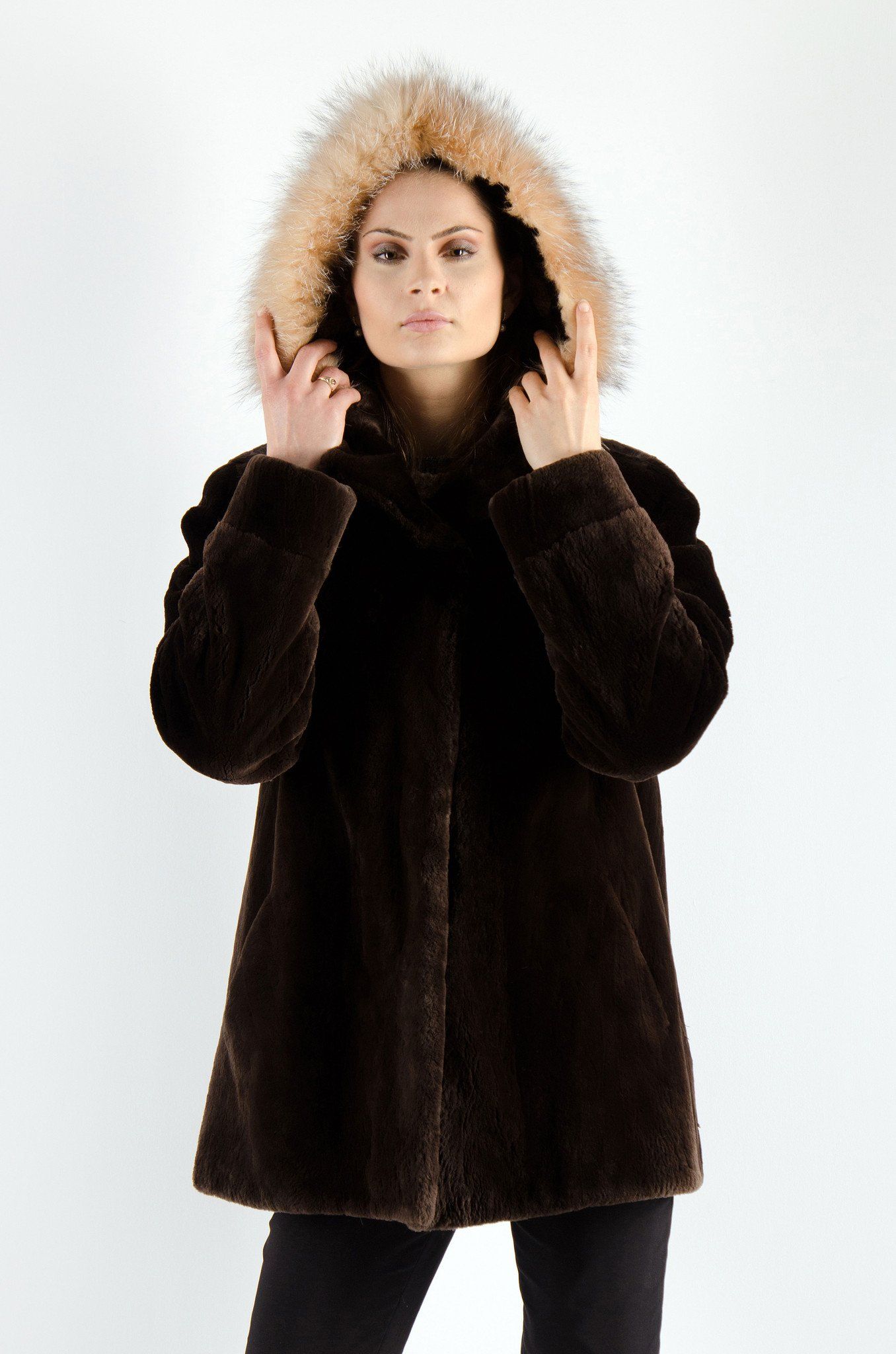 42 | Hooded Sheared Beaver Fur Jacket Jackets Starlight Furs M 