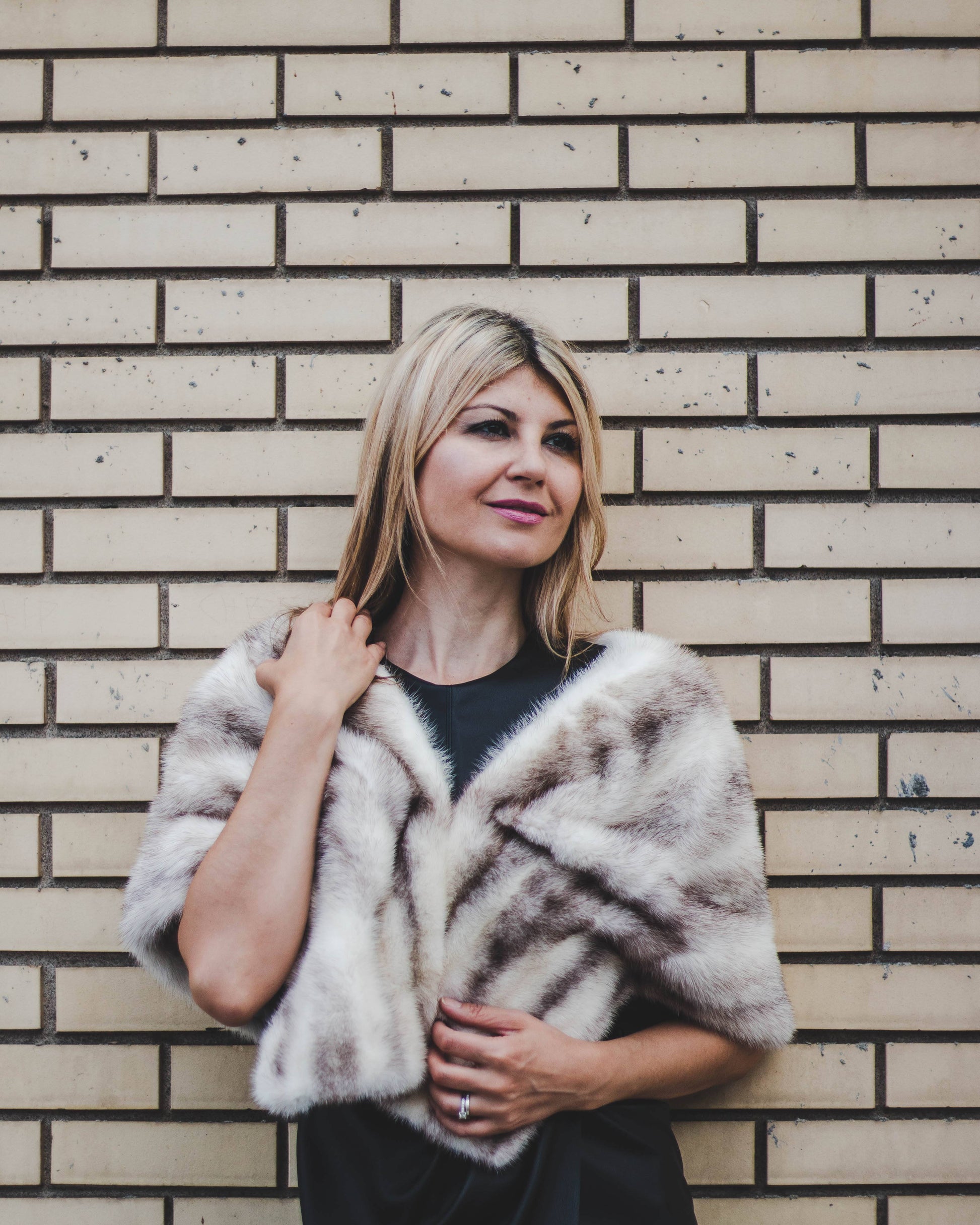 98 | Cross Mink Fur Stole Wrap Accessories Starlight Furs 