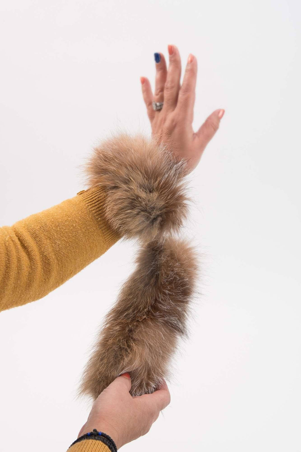 Fur wrist bracelets, luxury fur accessories by Starlight Furs Montreal